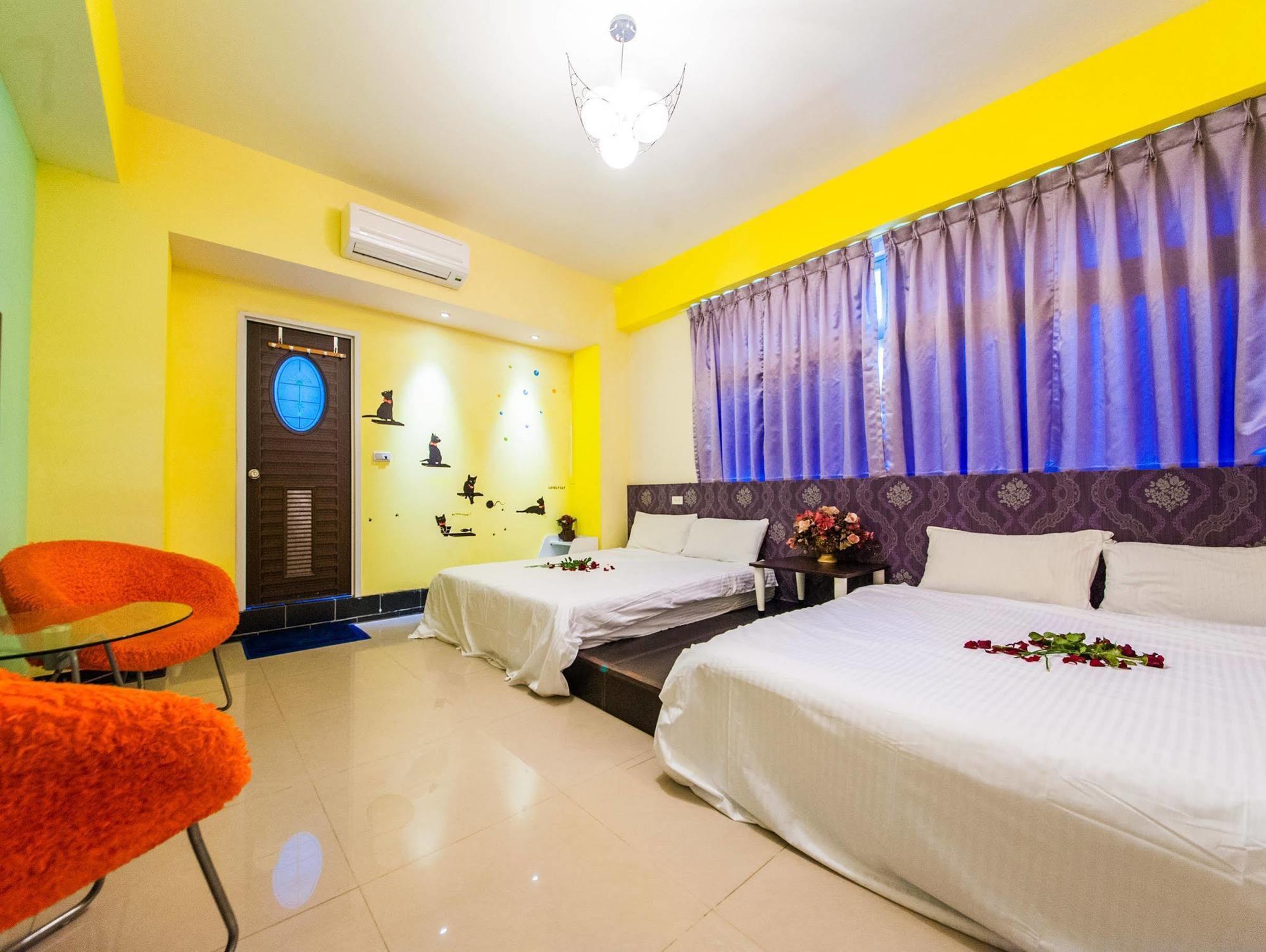 Love Night Market Inn Luodong Exterior photo